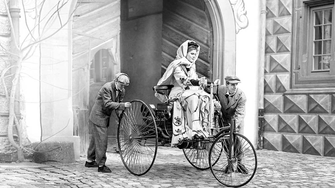 Bertha Benz, la primera mujer pionera en el sector del automóvil