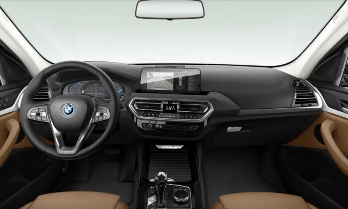 Imagen interna2 del coche de la marca BMW modelo x2 xDrive30e xLine color negro ,Hibrido Enchufable ,Potencia 204 CV con Cambio Automático | Mycaready Technology|