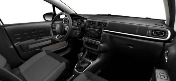 Imagen interna perfilada del coche Citroen C3 modelo PureTech con potencia 83CV y color blanco | Mycaready Technology |.
