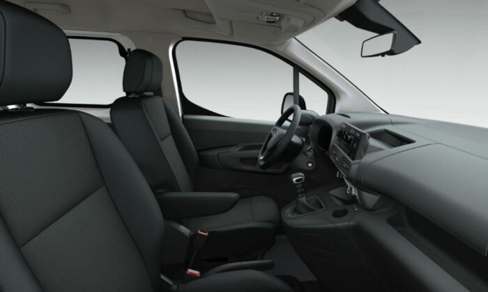 Imagen interior lateral del modelo de coche Opel-Combo-Life-Td-Business-Edition de color Cassa-White, con cambio manual y con Motor: Diesel 76kW/102cv