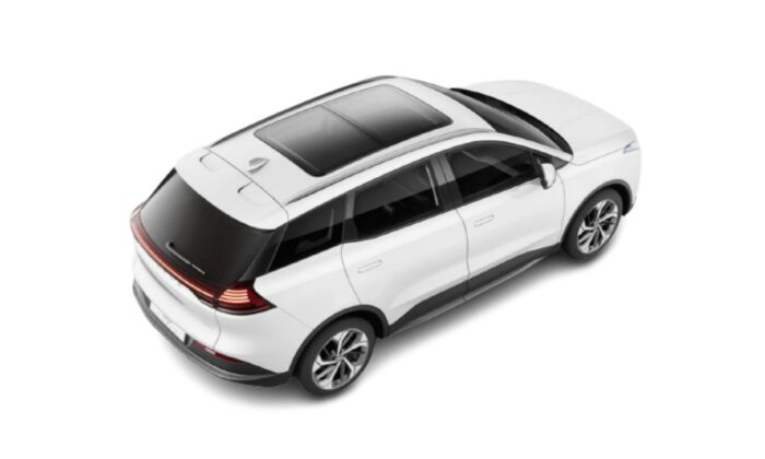 Imagen superior del coche AIWAYS modelo U5 Prime color blanco ,Motor Eléctrico ,Potencia 204 CV con Cambio Automático | Mycaready Technology|