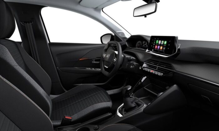 Imagen interior del modelo de coche Peugeot 208 1.2 Puretech S&S Active Pack de color blanco con cambio manual y motor gasolina 55kw (75cv).