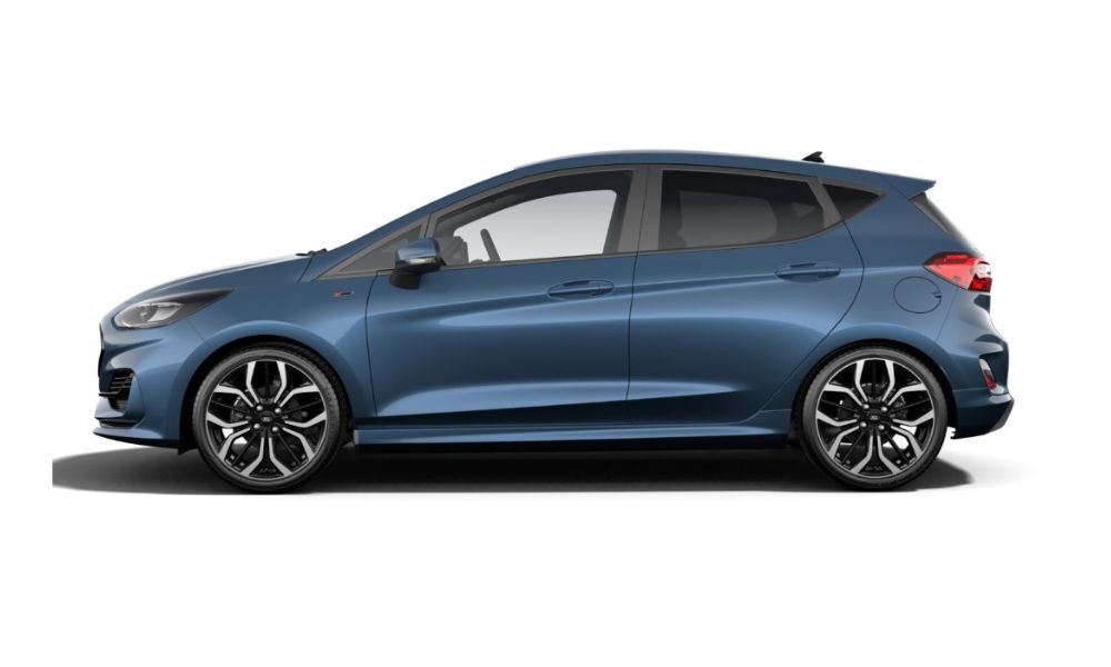 Foto lateral del Ford modelo Fiesta 1.0 Ecoboost MHEV acabado ST Line de 125 CV de potencia híbrido, gasolina, color azul.