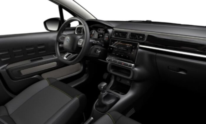 Imagen interior del modelo de coche Citroen C3 blueHDI S&S C-escencial Essence de color blanco, con cambio manual y con motor de diesel.